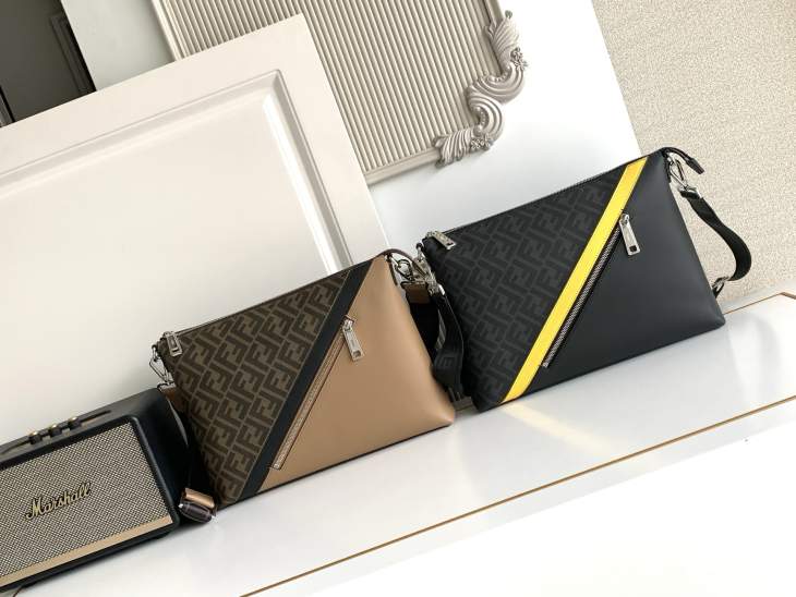 Picture of Fendi Mens Bags _SKUfw239246003fw